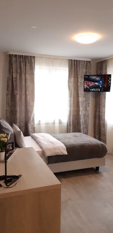 City Vibes Hotel Зинделфинген Екстериор снимка