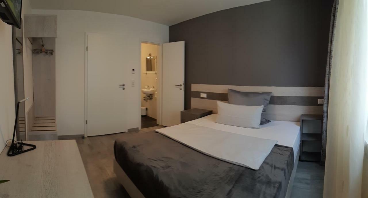 City Vibes Hotel Зинделфинген Екстериор снимка